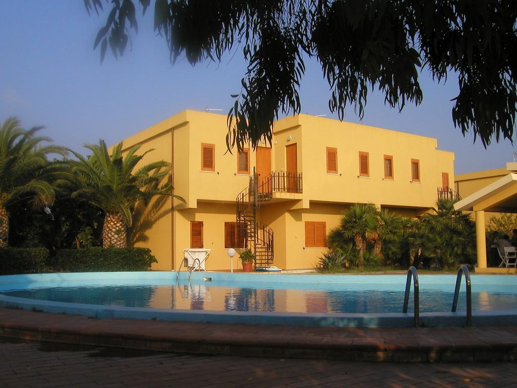 מילאצו Residence Covo Degli Dei מראה חיצוני תמונה