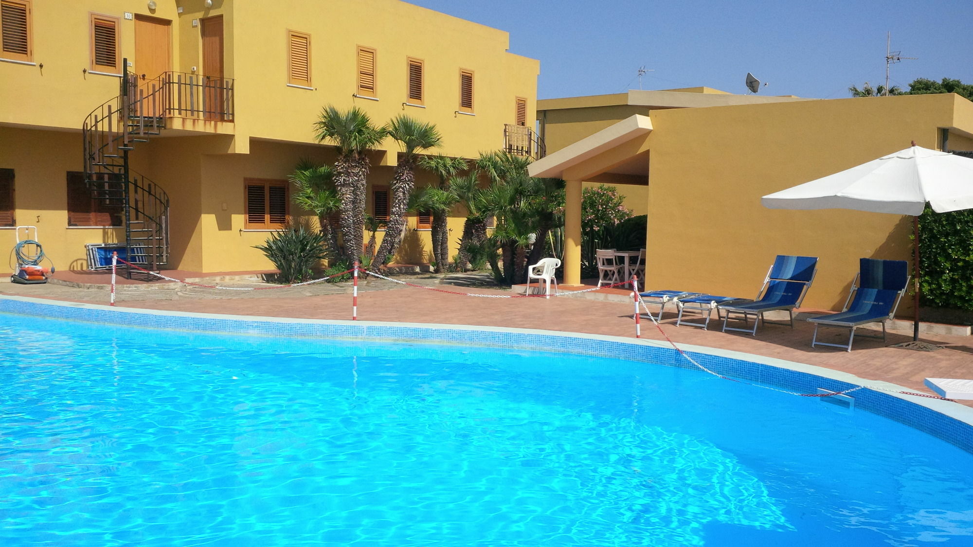 מילאצו Residence Covo Degli Dei מראה חיצוני תמונה