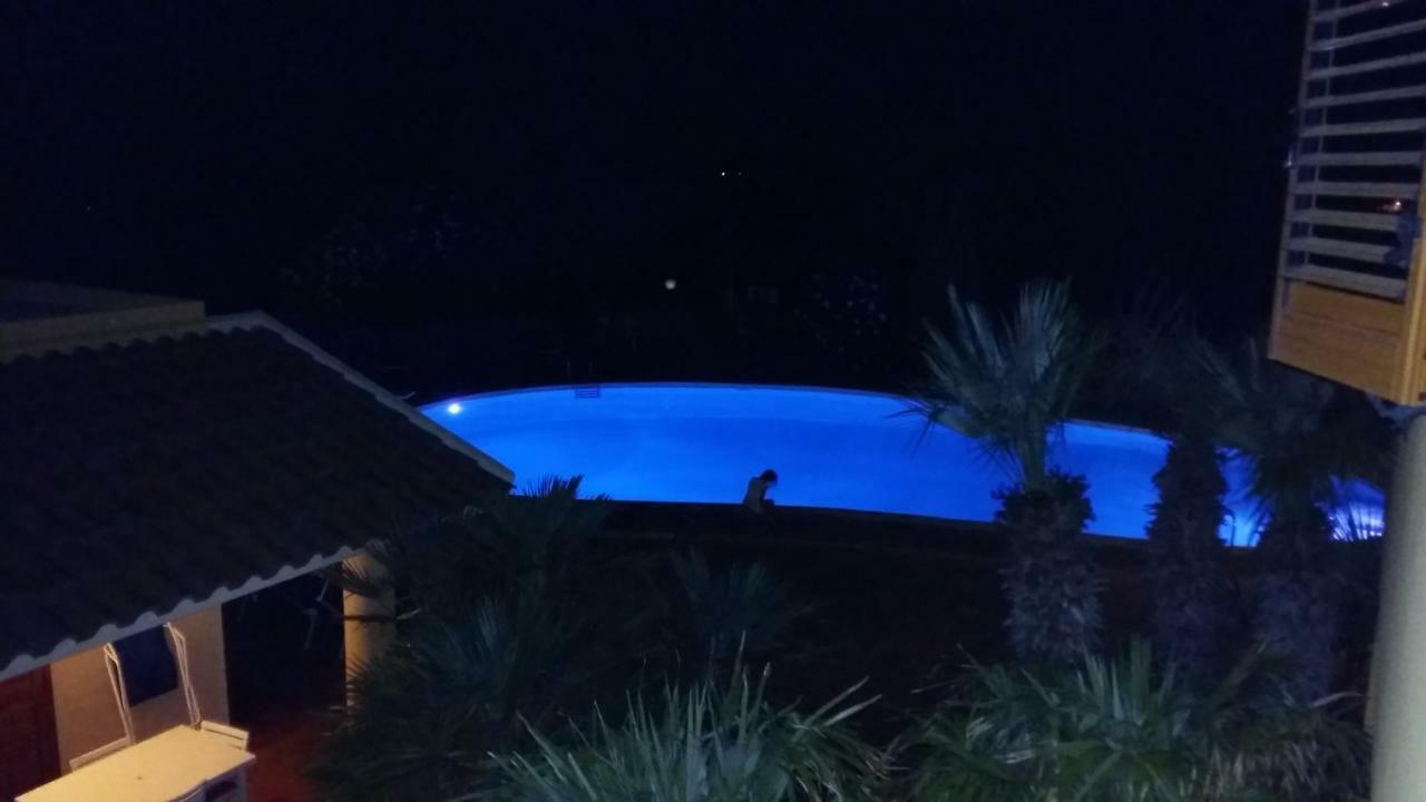 מילאצו Residence Covo Degli Dei מראה חיצוני תמונה